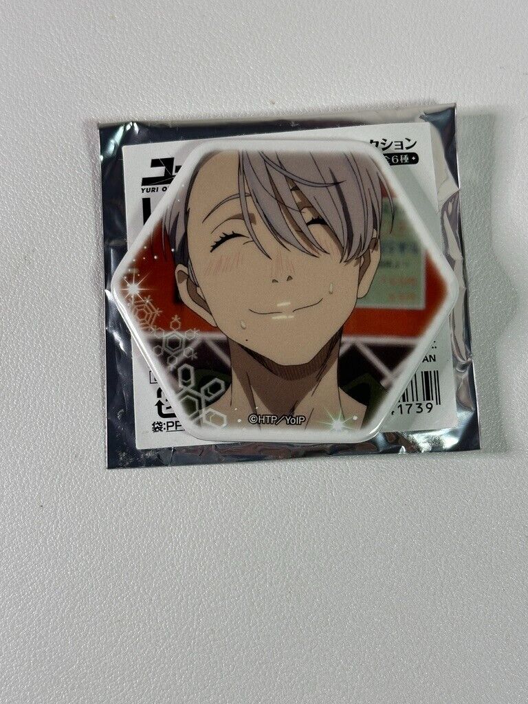 Yuri!!! On Ice Can Badge Victor Nikiforov  Smile